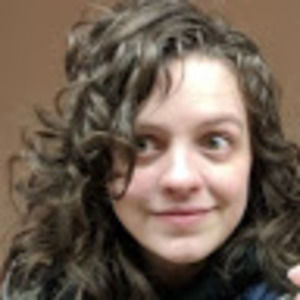 Meet your Posher, Elyssa